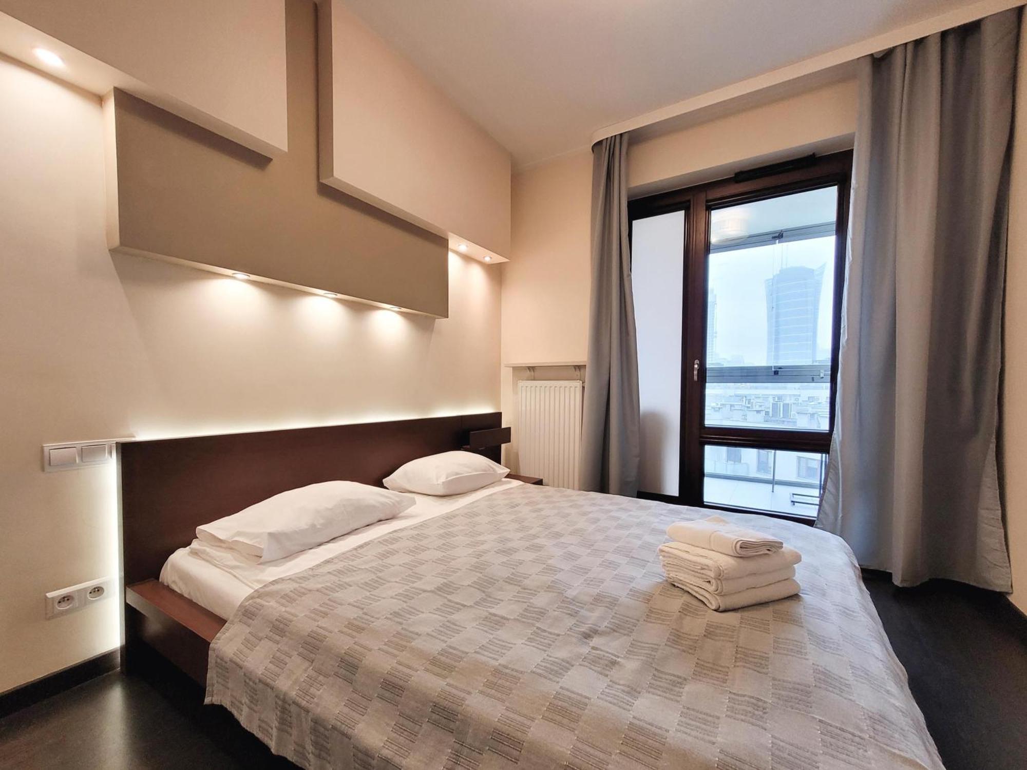 Chopin Apartments - Capital วอร์ซอ ภายนอก รูปภาพ