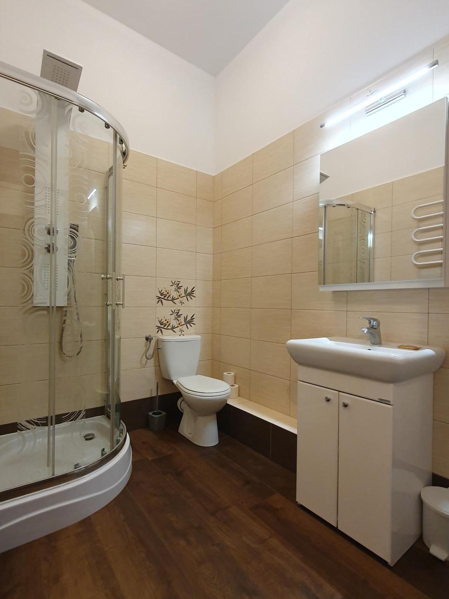 Chopin Apartments - Capital วอร์ซอ ภายนอก รูปภาพ